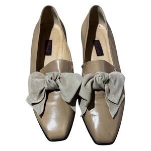 Nine West vintage 80’s tan 8.5 flat leather show exaggerated tan suede bows euc